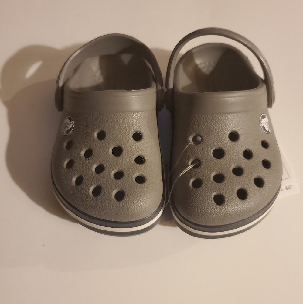 CROCS - Picture 2 of 5